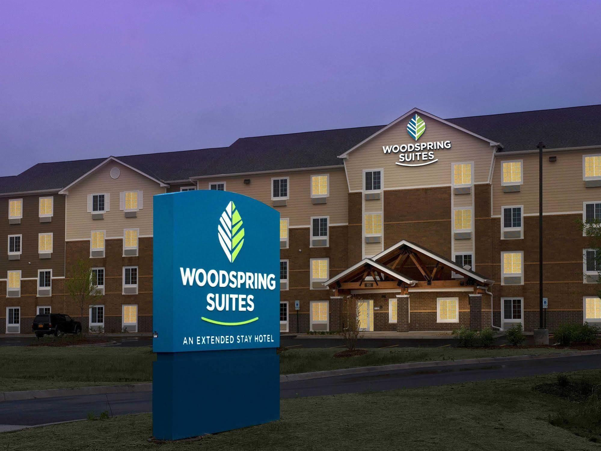 Woodspring Suites Chicago Darien Exterior photo